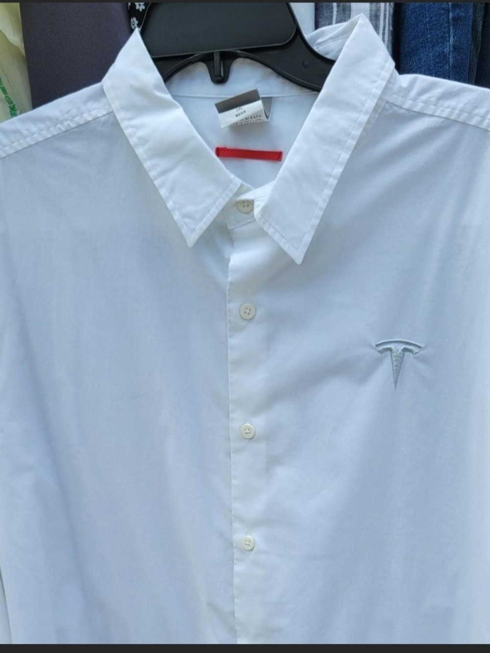 Tesla White Men's Casual Button-Down Shirt with Subtle Logo